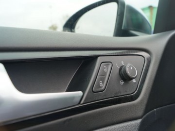 Volkswagen Golf R 2,0 TSI 310 KM DSG7 4Motion &ndash; Więcej Golfa w Golfie